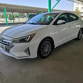Hyundai Elantra 2020
