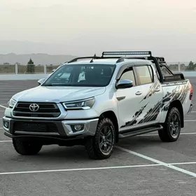 Toyota Hilux 2021