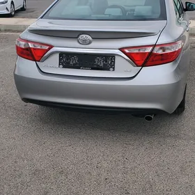 Toyota Camry 2015