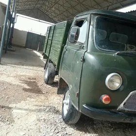 UAZ Profi 1987