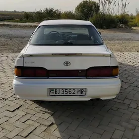 Toyota Camry 1991