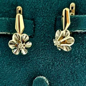 золотые сережки бриллянт
