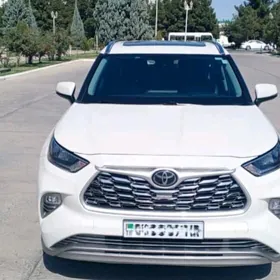 Toyota Highlander 2020