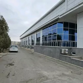Arende zdanýa 1000m²
