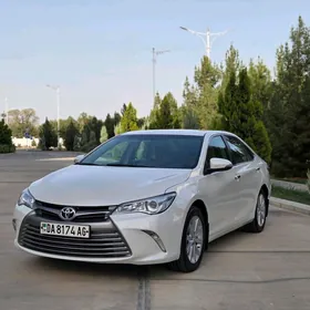 Toyota Camry 2016