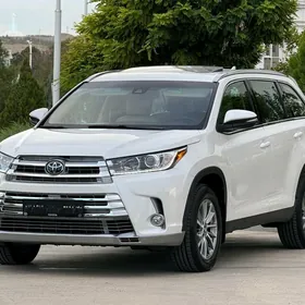 Toyota Highlander 2019