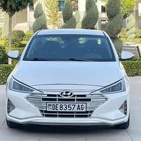 Hyundai Elantra 2020