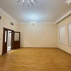 Элитная квартира по Московской