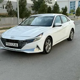 Hyundai Elantra 2021