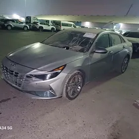 Hyundai Elantra 2021