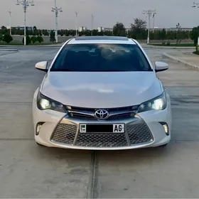 Toyota Camry 2016