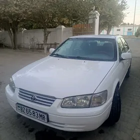 Toyota Camry 1997