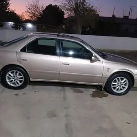 Toyota Camry 2001