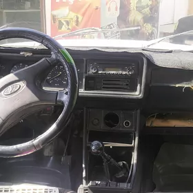 Lada 2107 2000