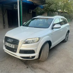 Audi Q7 2011