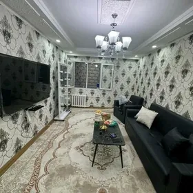 1 КОМ 11 МКР КОТОВСКАЯ 3-ЭТАЖ
