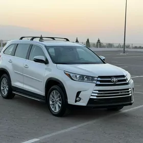 Toyota Highlander 2019