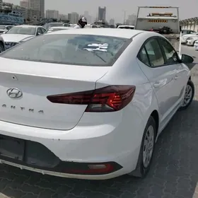 Hyundai Elantra 2020