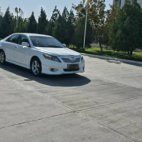 Toyota Camry 2010