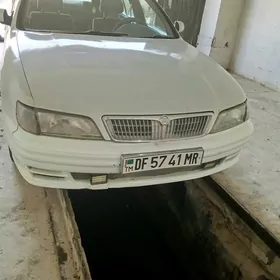 Nissan Cefiro 1995