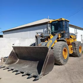 XCMG ZL50 2010