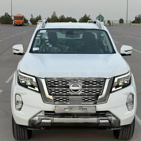 Nissan Navara 2024