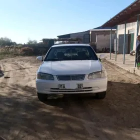 Toyota Camry 1999