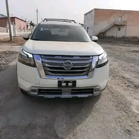 Nissan Pathfinder 2022