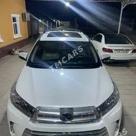 Toyota Highlander 2018