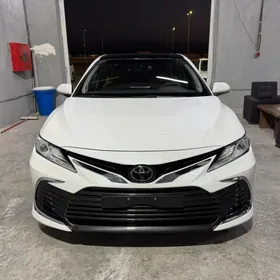 Toyota Camry 2023