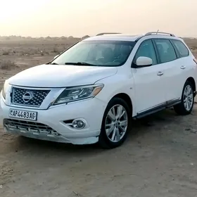 Nissan Pathfinder 2013