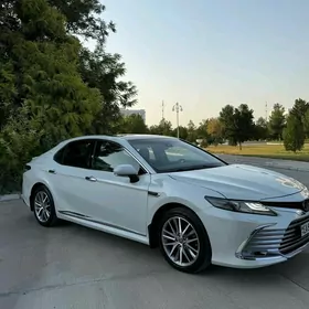 Toyota Camry 2023