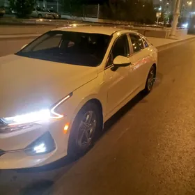 Kia K5 2020