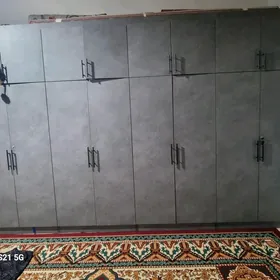 uly garnetur ŝfaner