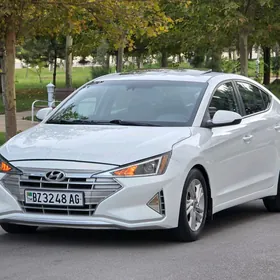 Hyundai Elantra 2020