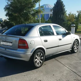 Opel Astra 2000
