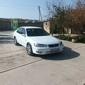 Toyota Camry 2000