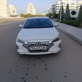 Hyundai Elantra 2019