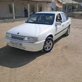 Opel Vectra 1989