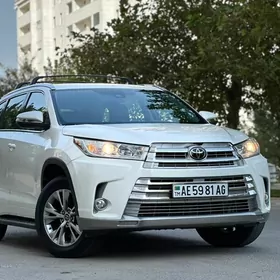 Toyota Highlander 2018