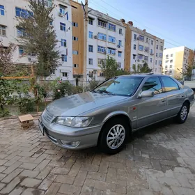 Toyota Camry 2000