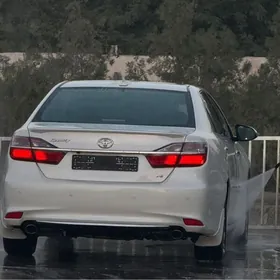 Toyota Camry 2017