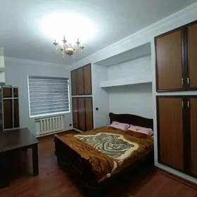 ЛАХУТИ 3 КОМ 1 ЭТАЖ