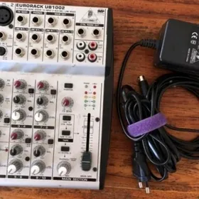 Pult miksher пулт berinjer