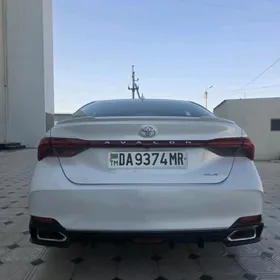 Toyota Avalon 2018