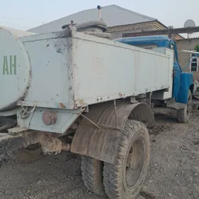 Gaz 52 1989