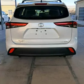 Toyota Highlander 2022