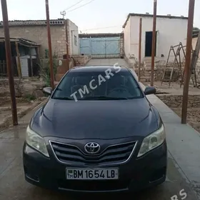Toyota Camry 2010