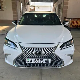Lexus ES 350 2021