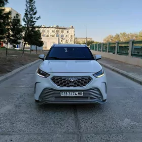 Toyota Highlander 2021